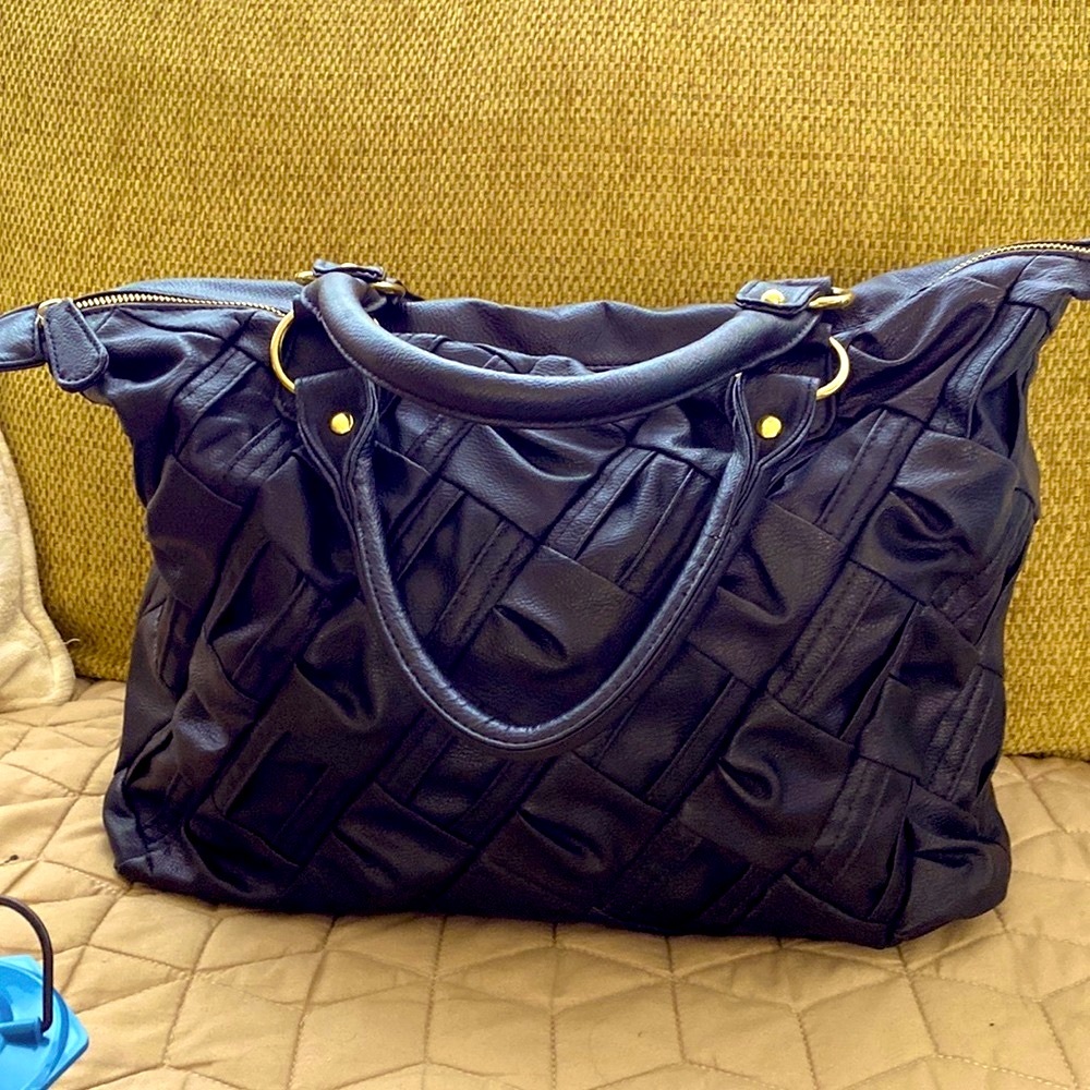 Steve Madden Black leather large bag.